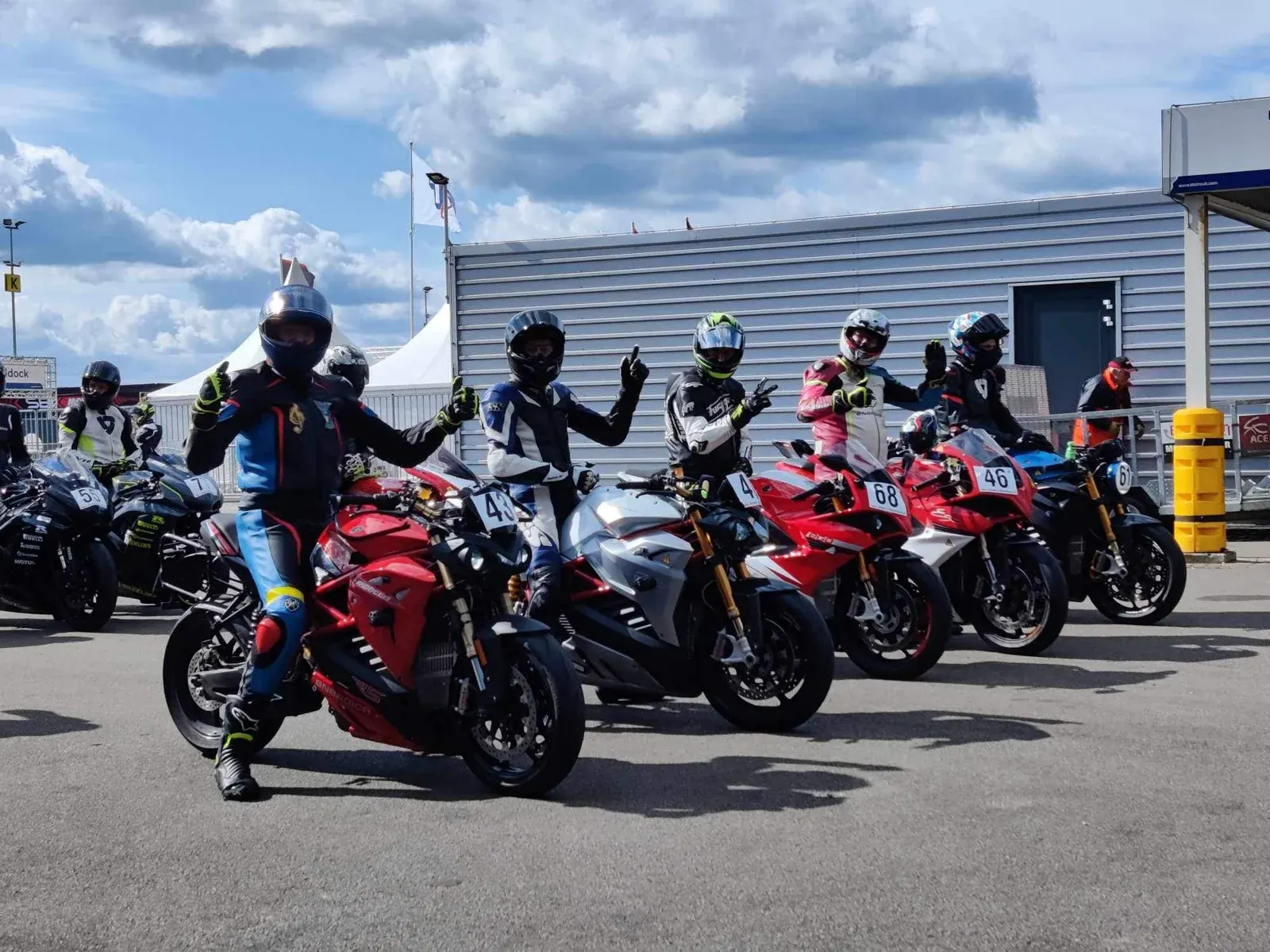 Journée d’essai avec des motos Energica
